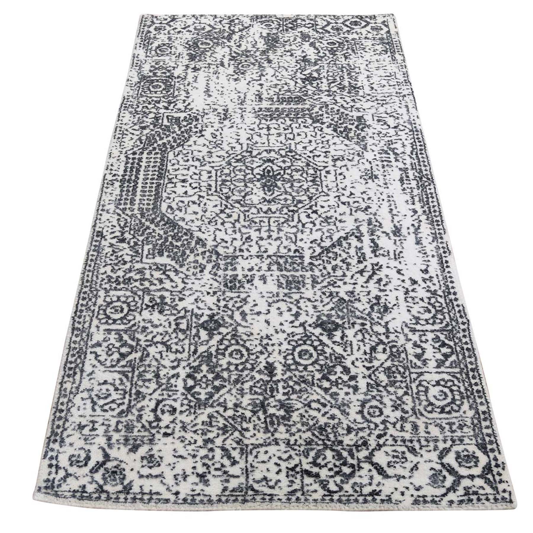 Transitional Silk Hand-Woven Area Rug 2'5